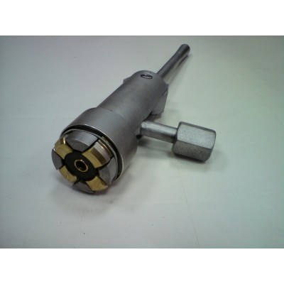 Струбцина (итал. З.У.)